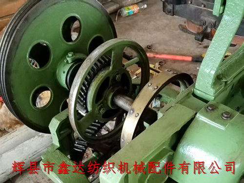 國(guó)產(chǎn)絲織機(jī)的型號(hào)（K251、K252、ZK272、K72、K274）與說(shuō)明